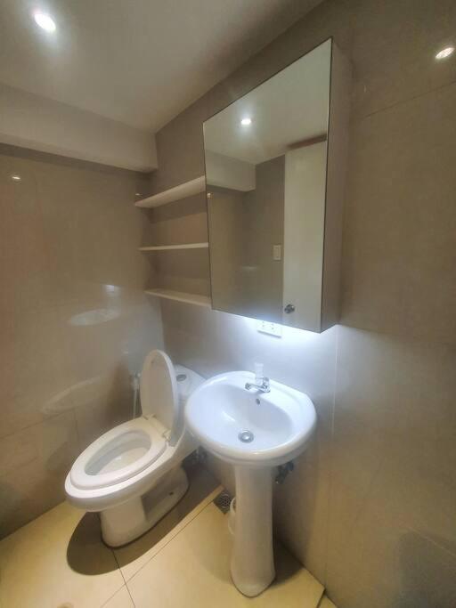 Bgc Taguig Cozy 2 Bedroom Loft, With Stunning Bgc Skyline View! 马尼拉 外观 照片