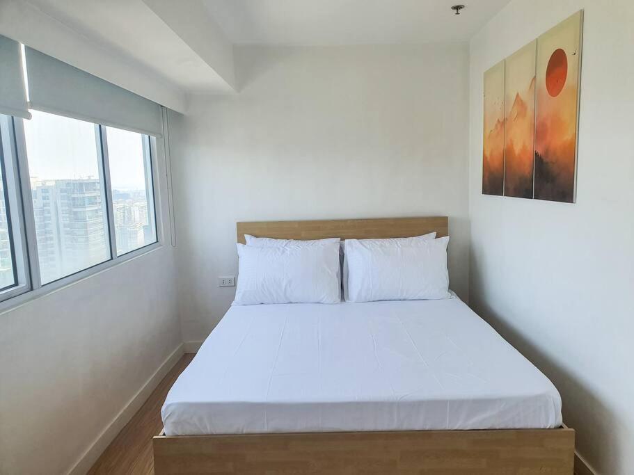 Bgc Taguig Cozy 2 Bedroom Loft, With Stunning Bgc Skyline View! 马尼拉 外观 照片